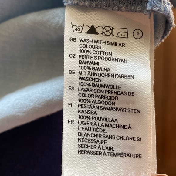 H&M Chambray Button Down - Picture 4 of 6